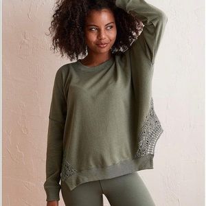 Aerie sweater 🌞